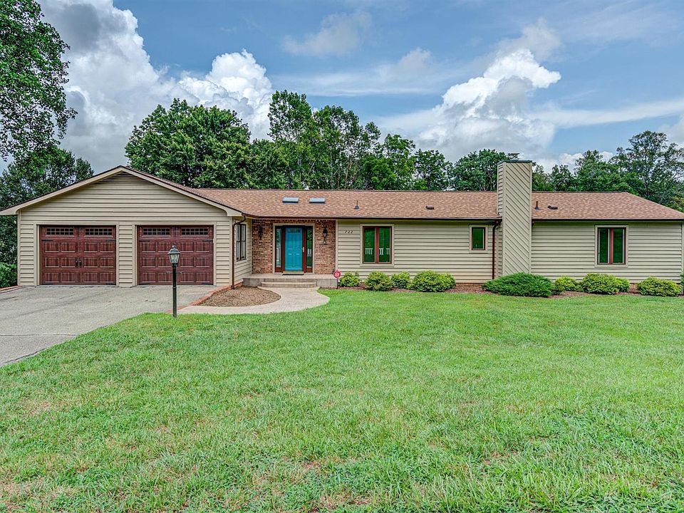 1st image of 722 Lake Park Dr