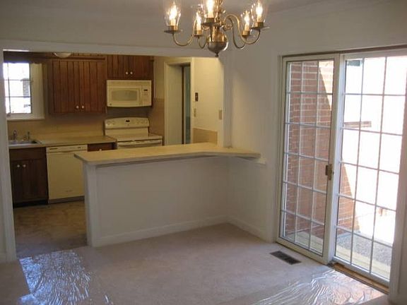 Kitchen/Dining