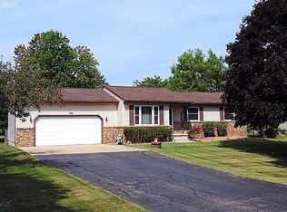 2279 Osprey Dr, Lapeer, MI 48446