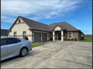 208 Oyster Bend Ln, Lake jackson, TX 77566