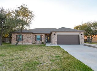 1145 Redwood Ave, Rockport, TX 78382