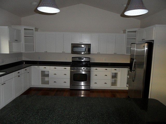 2nd image of 1004 Glen View Ct