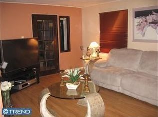 265 Northampton Dr, Willingboro, NJ 08046