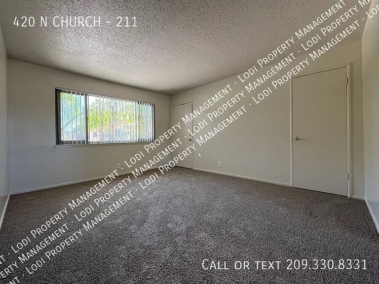 420 N Church St #211 — Photo 5