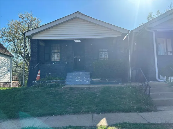 5816 Garesche Ave, Saint Louis, MO 63120