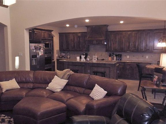 2nd image of 1807 Cannes Dr