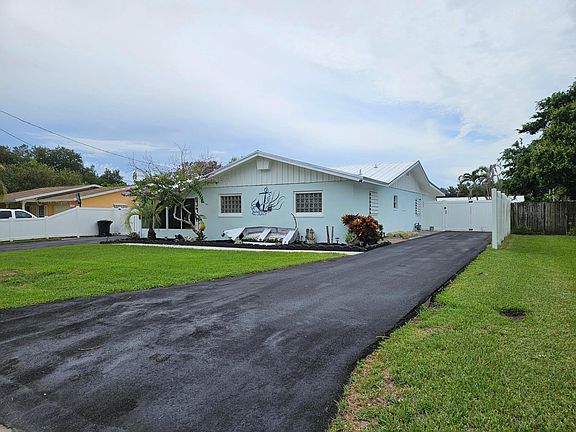 4th image of 807 GRANDVIEW Boulevard