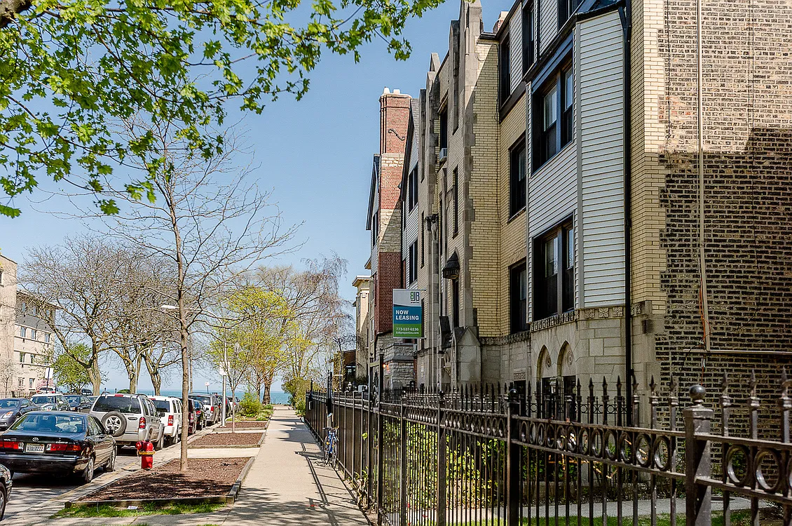 1101 W. Columbia — Photo 4
