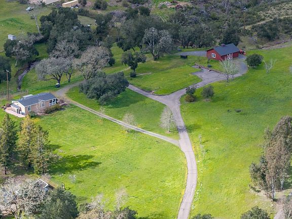 4th image of 5017 Winter Creek Road
