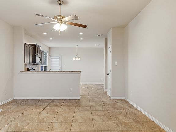 4th image of 309 Jennie Marie Cir