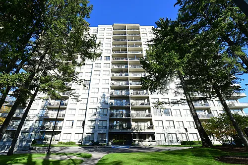 284 Wonderland Rd S Photo 1