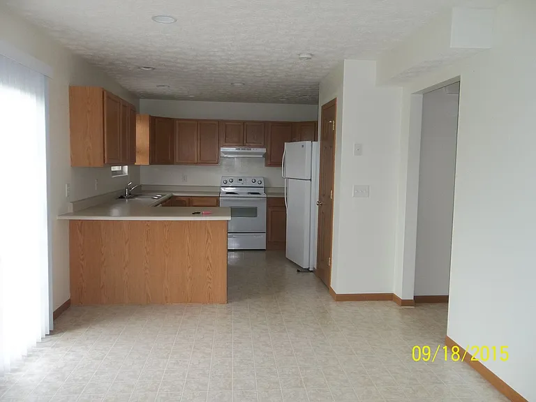 109 Brookside Dr — Photo 31