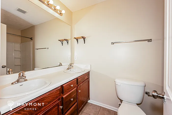 410 Wichita Dr — Photo 13