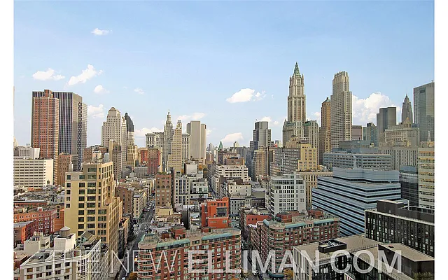 Rented by Douglas Elliman | media 24