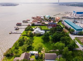2937 Seargent St, Seabrook, TX 77586