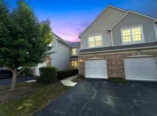 1382 Redbridge Ct, Grayslake, IL 60030