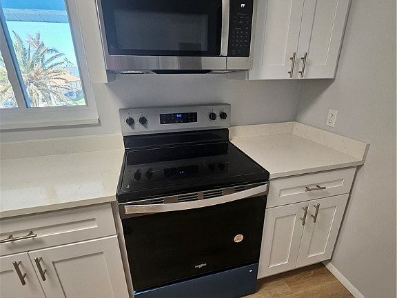 4th image of 2735 Magdalina Dr Unit 2C