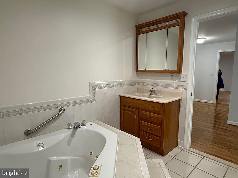 8110 Allentown Rd — Photo 33