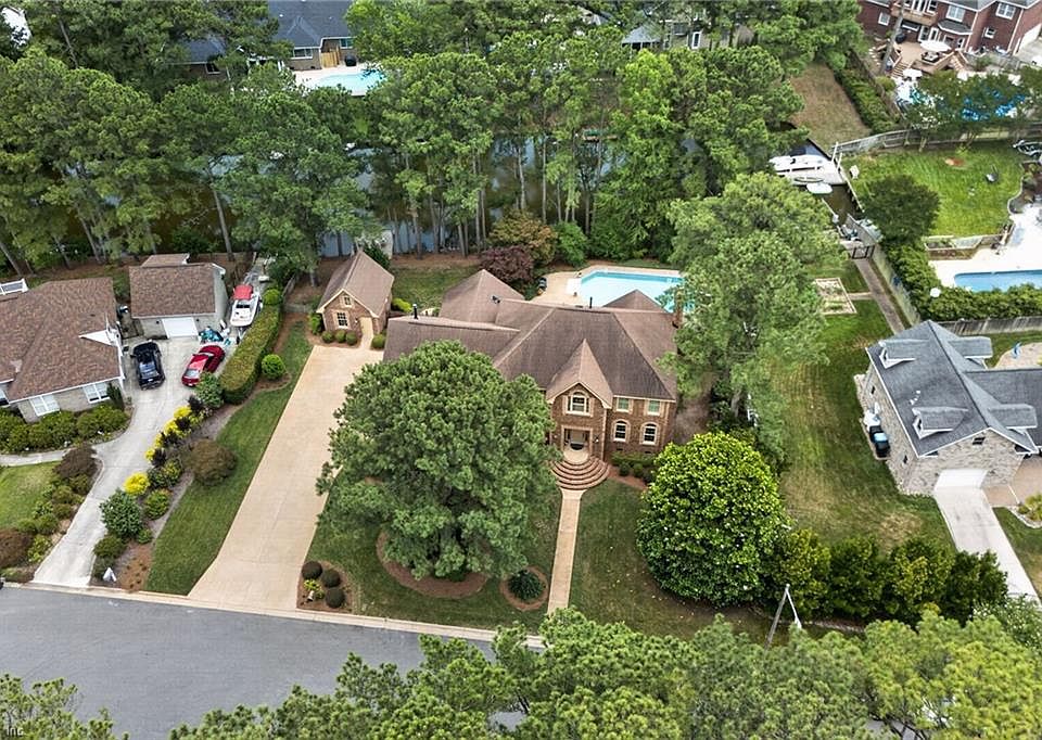 1st image of 808 Costa Grande Dr