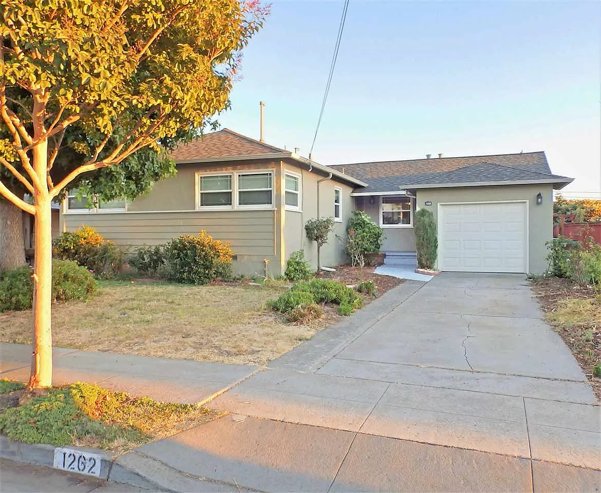 1262 Mersey Ave photo 1