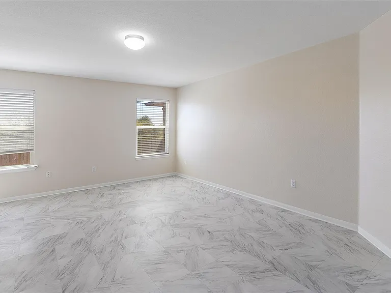 18436 Weatherby Ln — Photo 8