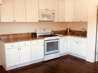 1880 Bishop Ln APT 2, Simi Valley, CA 93063