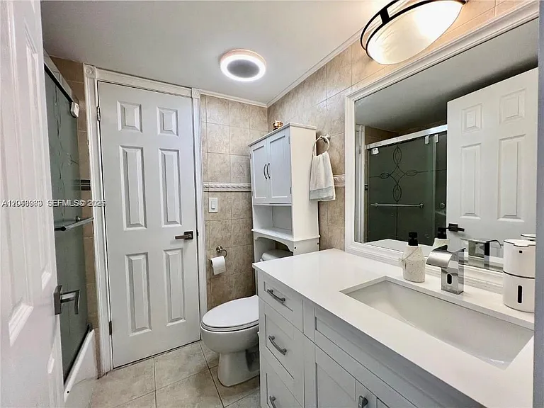 4255 N University Dr #304 — Photo 15