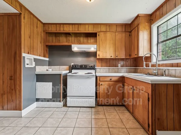 218 Lovelace Rd #218, Forest City, NC 28043
