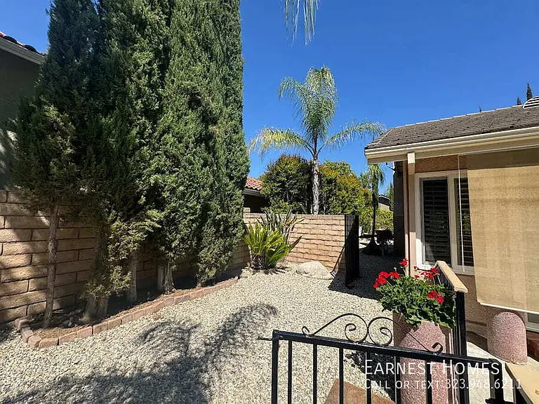 7814 Woodhall Ave — Photo 38