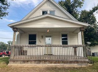 107 Bowling St SW, Cedar Rapids, IA 52404