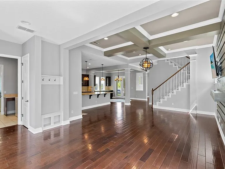 8631 Laureate Blvd — Photo 9