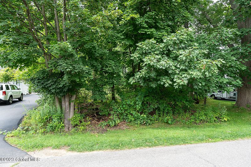 2nd image of 7 Sawyer Place