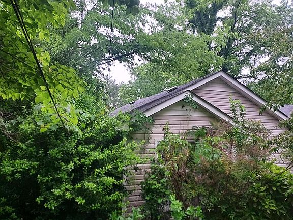 5th image of 353 Hudson St