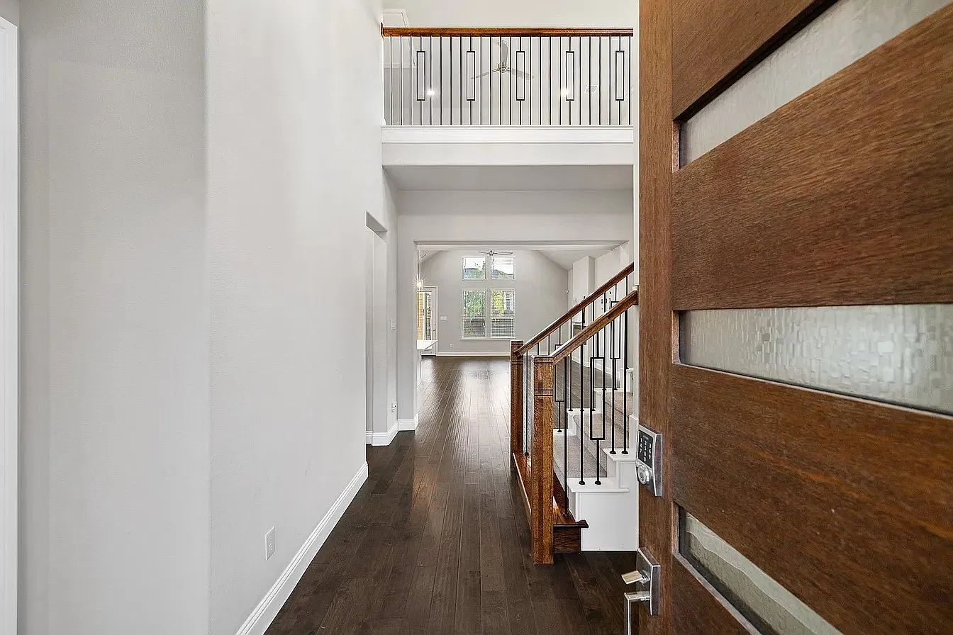 13313 Rembrandt Dr — Photo 3