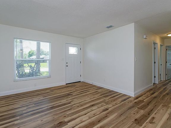 3rd image of 724 BREVARD COURT