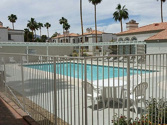 5th image of 3150 Soft Breezes Dr APT 1049