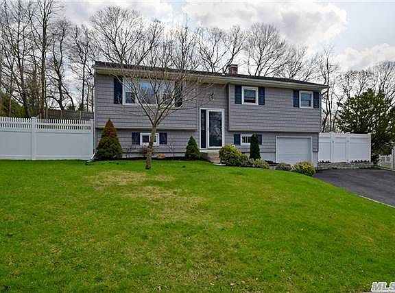 3rd image of 50 Crestwood Ln