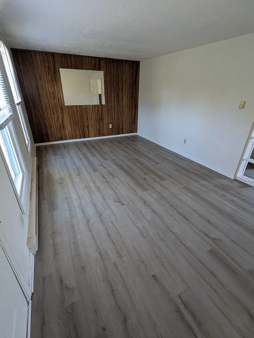 Lovely Townhome — Photo 2