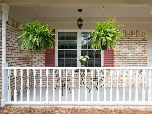 5th image of 5112 Ile De France Dr