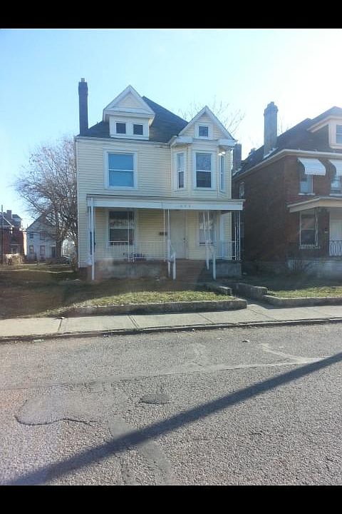 1st image of 452 N Garfield Ave