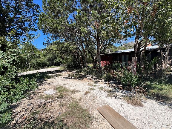 4th image of 103 Canyon Dr