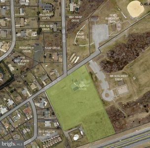 1827 Suncrest Dr, Carlisle, PA, 17013