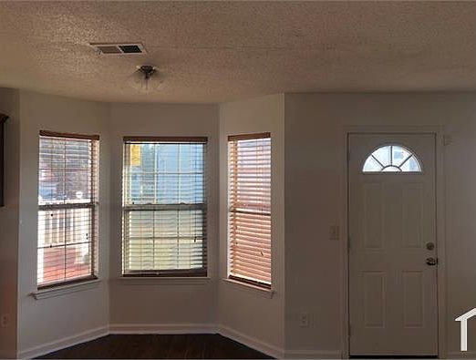 5th image of 2190 Glen Briar Way