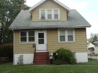 1320 Elm Rd, Baltimore, MD 21227