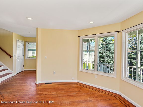 4th image of 111 Main St #2