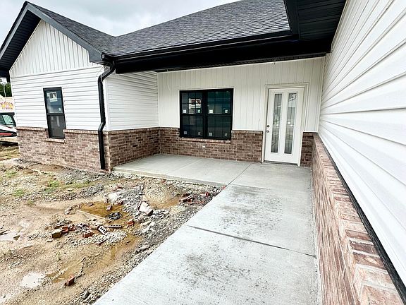 2nd image of 4833 Nolan Ln