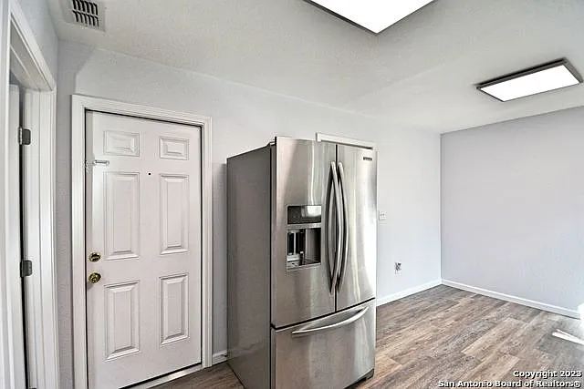 571 W Merriweather St — Photo 15