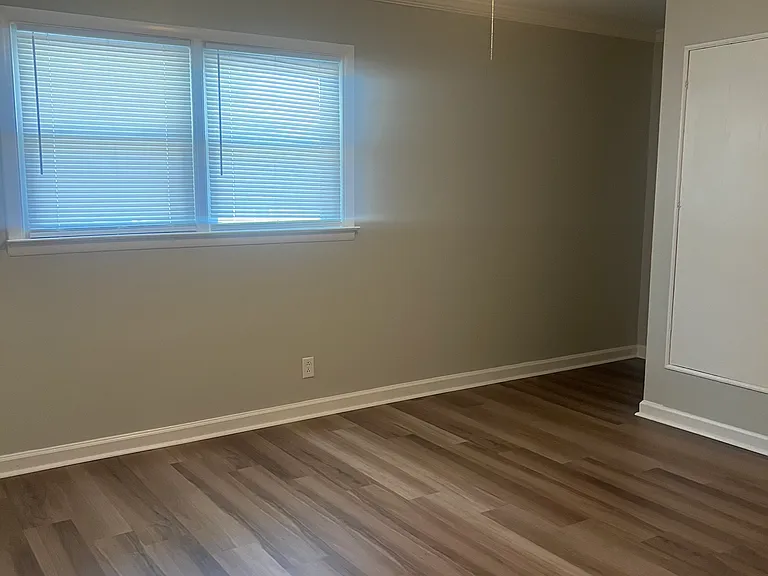 218 Crumps Park Ave — Photo 3