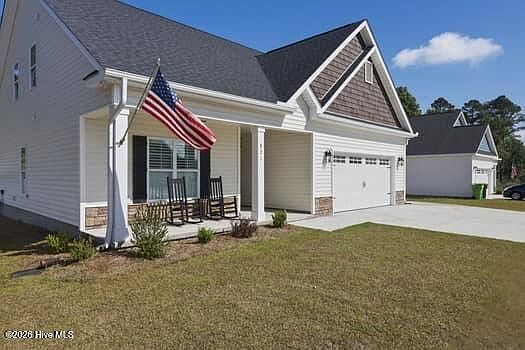 3rd image of 821 Fairway Road