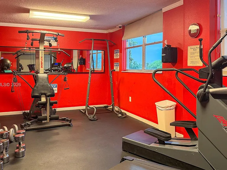6900 Bay Dr #6H — Photo 23